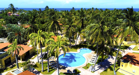 Hotel-HESPERIA-PLAYA-EL-AGUA-vista-aerea-de-la-piscina