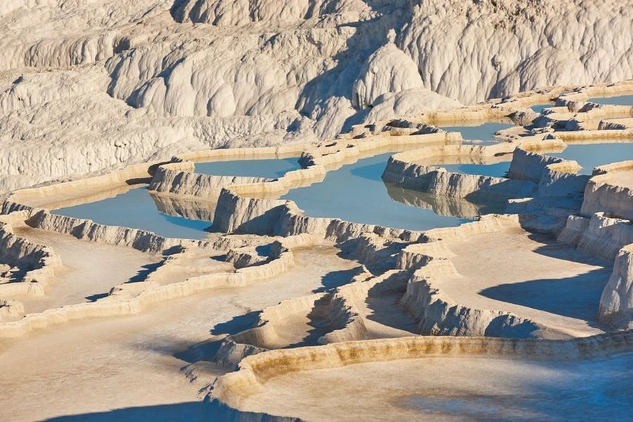 Terrazas naturales de Pamukkale en Turquía